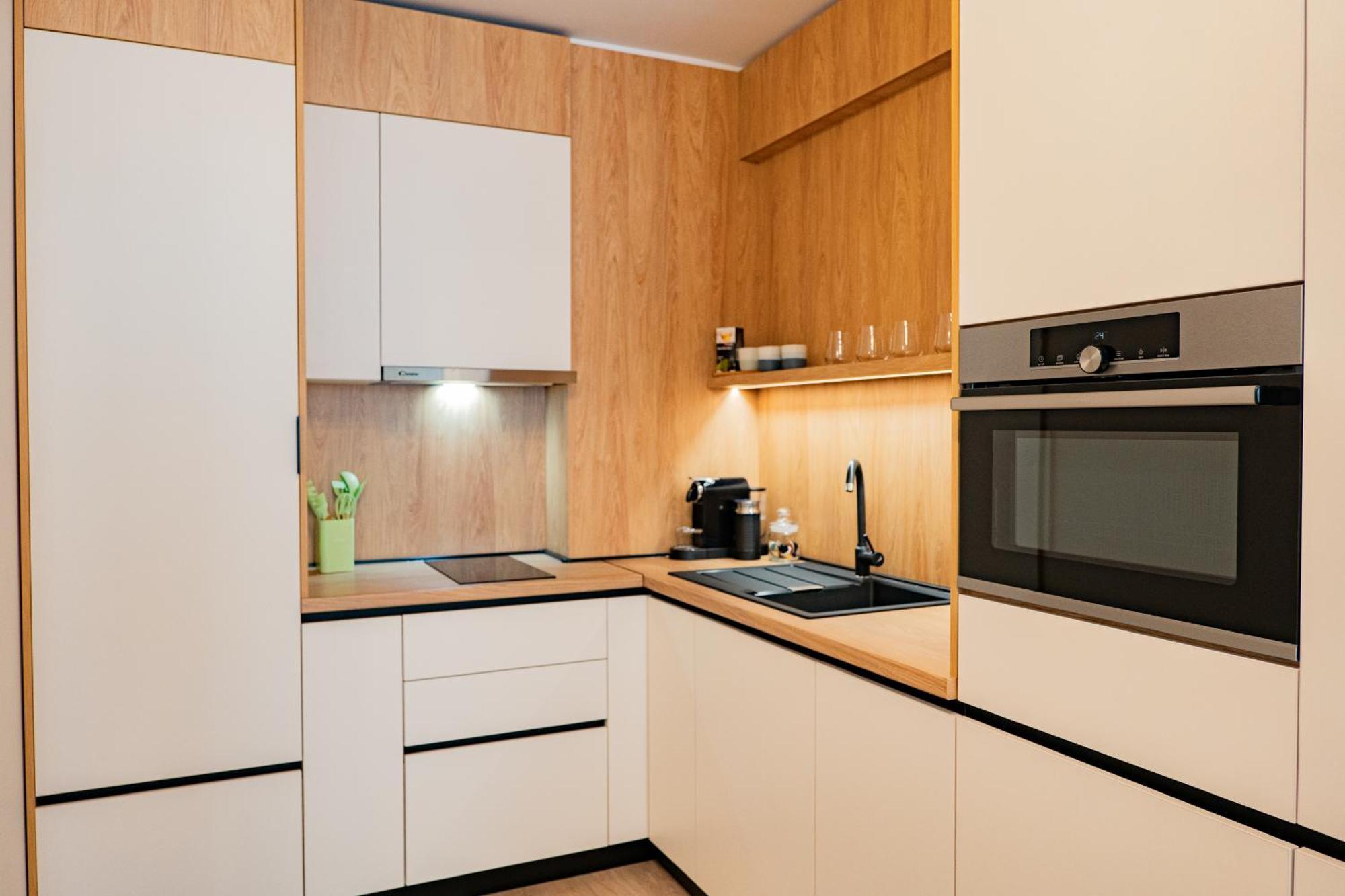 Denis Premium Suite Oradea Exterior photo